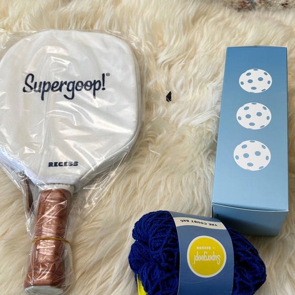 Supergoop!
PLAY Everyday Lotion SPF 50 paddle beach set - Picture 10 of 13